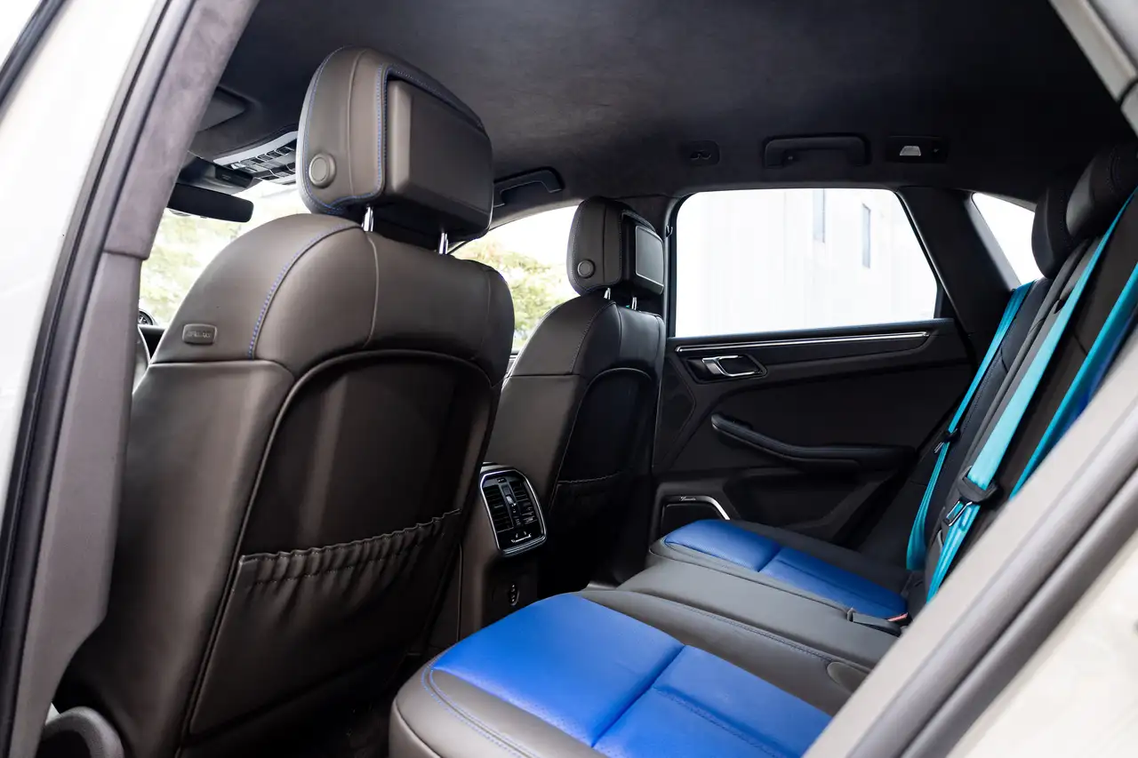 Porsche Macan - Image 28