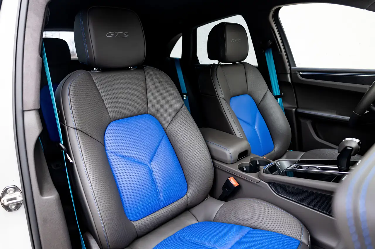 Porsche Macan - Image 34
