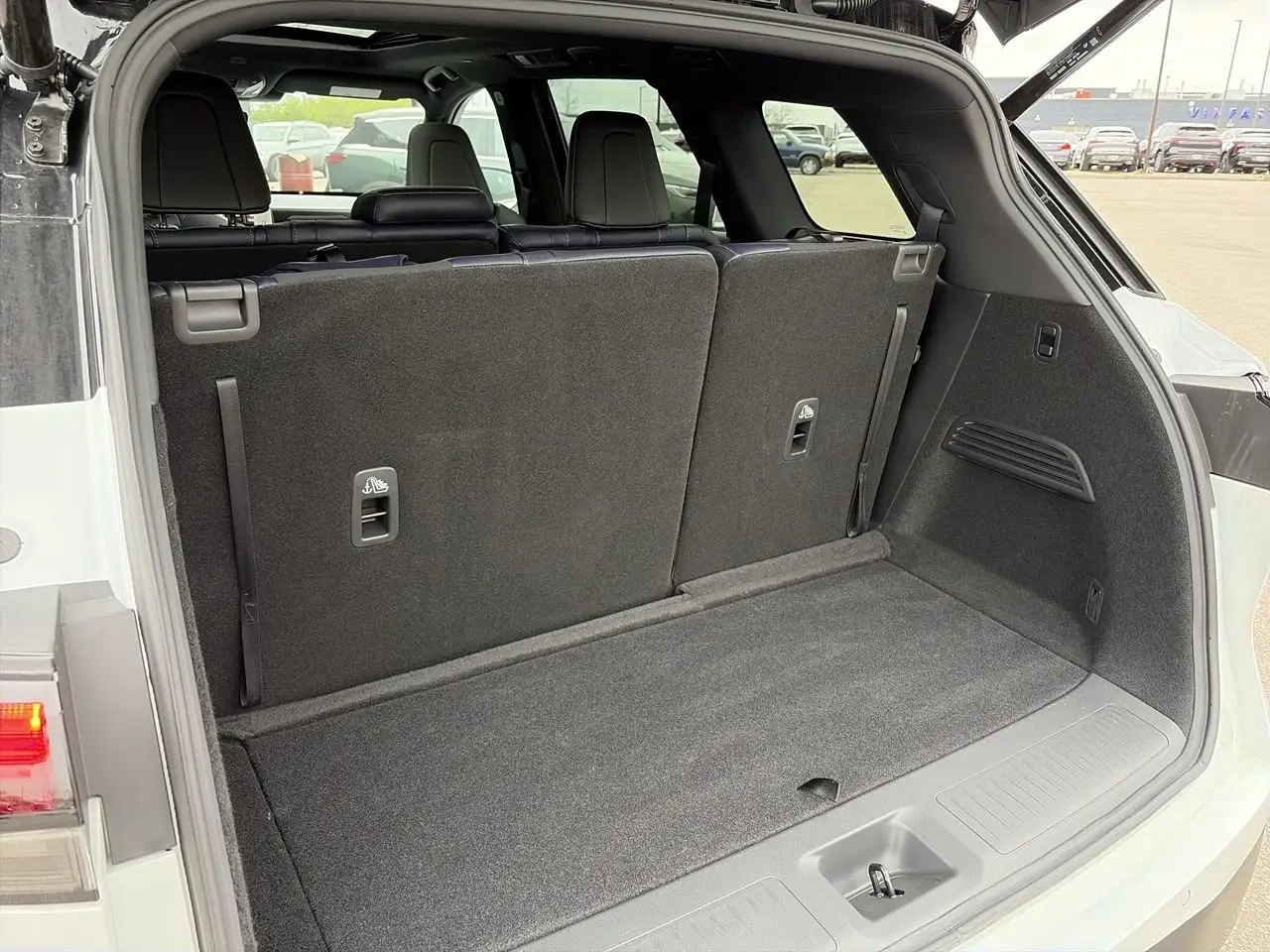 Infiniti QX60 - Image 33