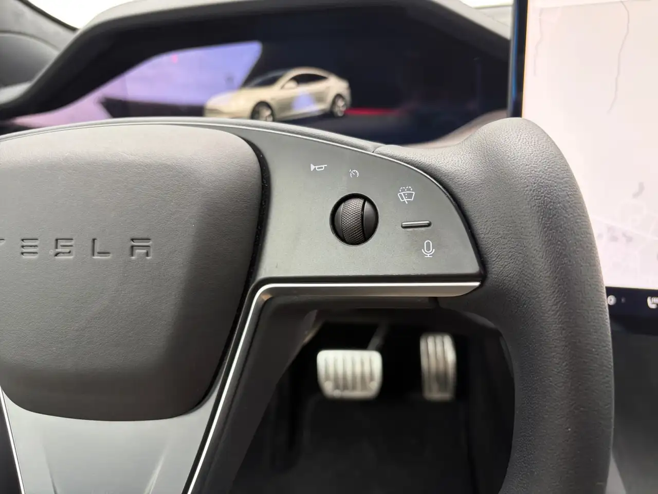 Tesla Model S - Image 13