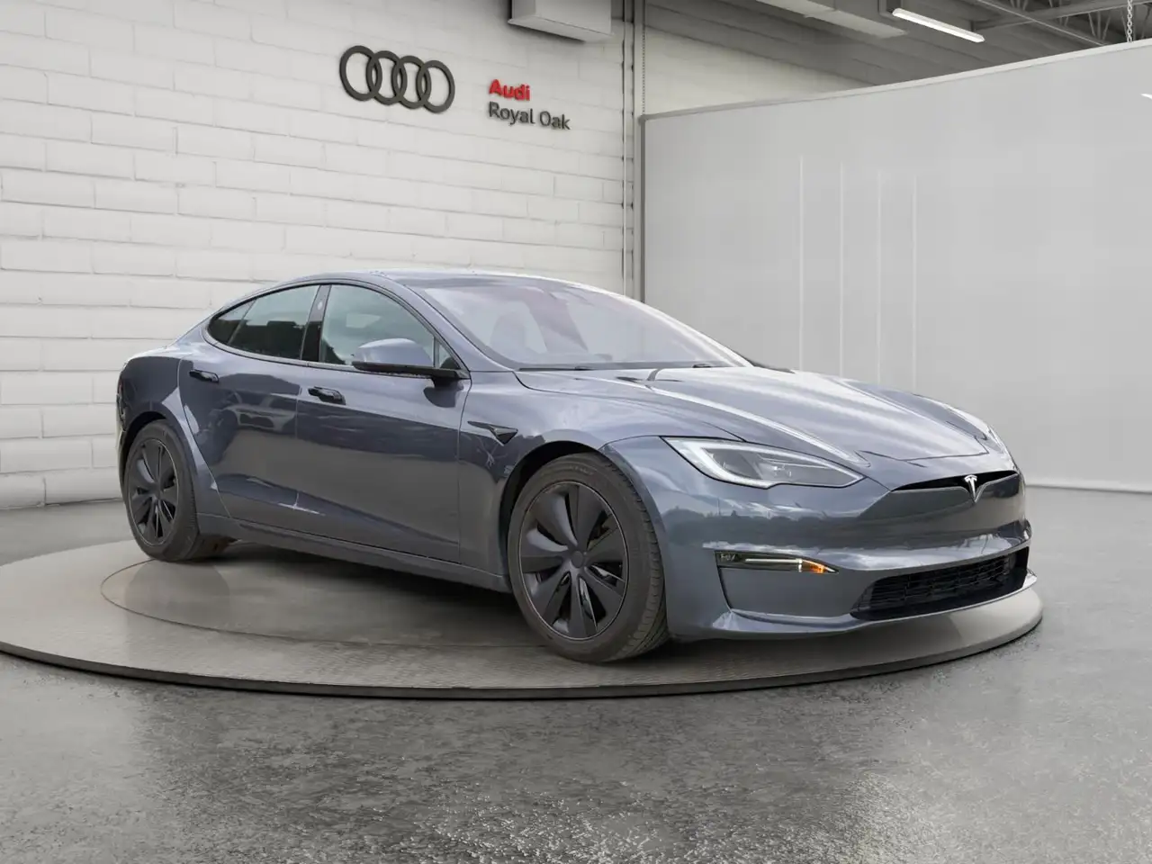 Tesla Model S - Image 3