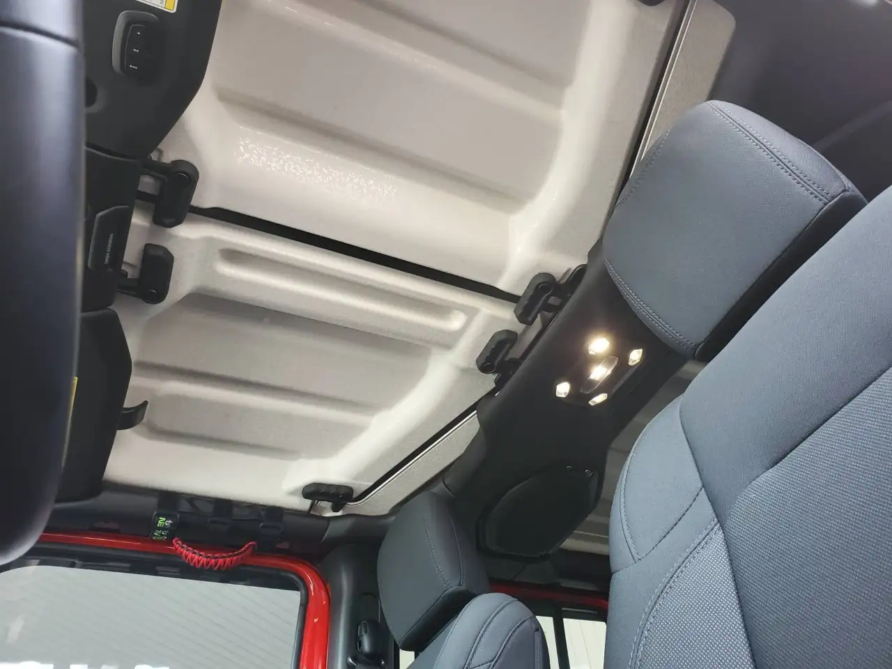 Jeep Gladiator - Image 21