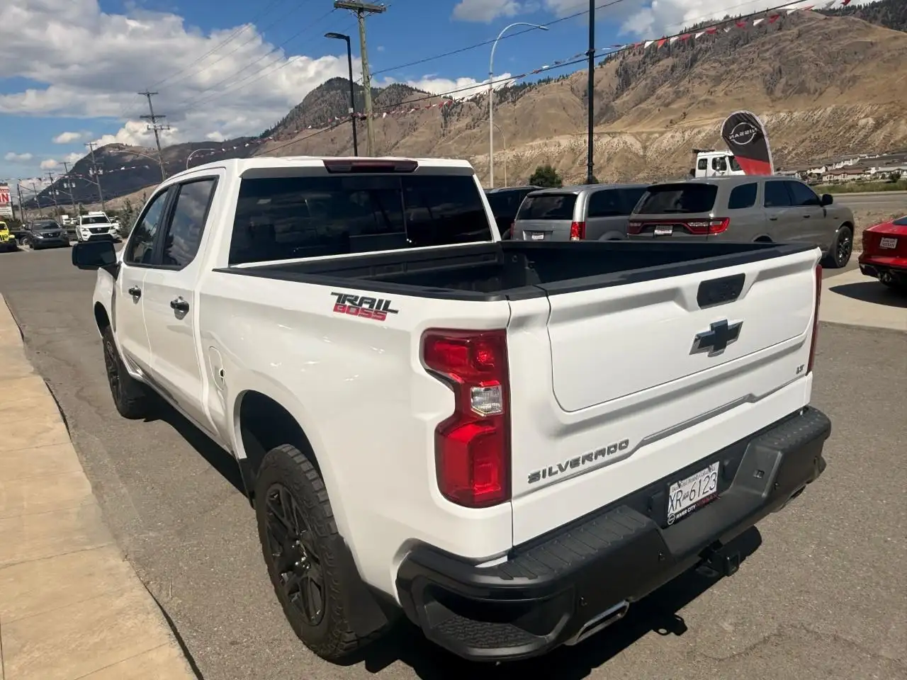 Chevrolet Silverado 1500 - Image 7