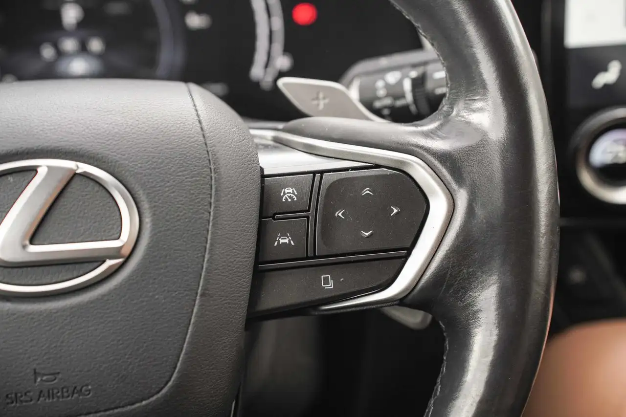 Lexus NX 350 - Image 18