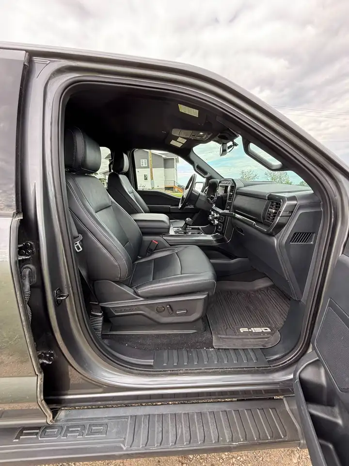 Ford F-150 - Image 30