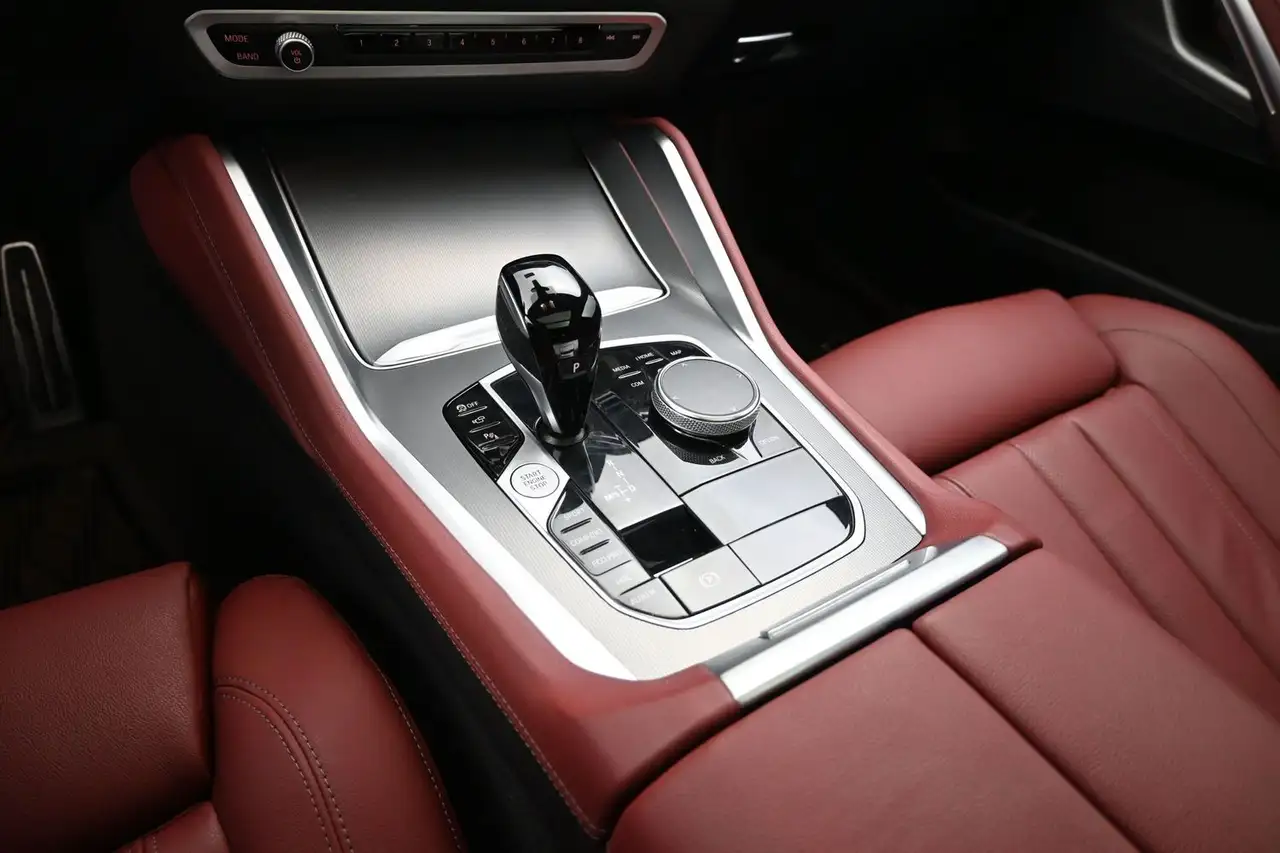 BMW X6 - Image 12
