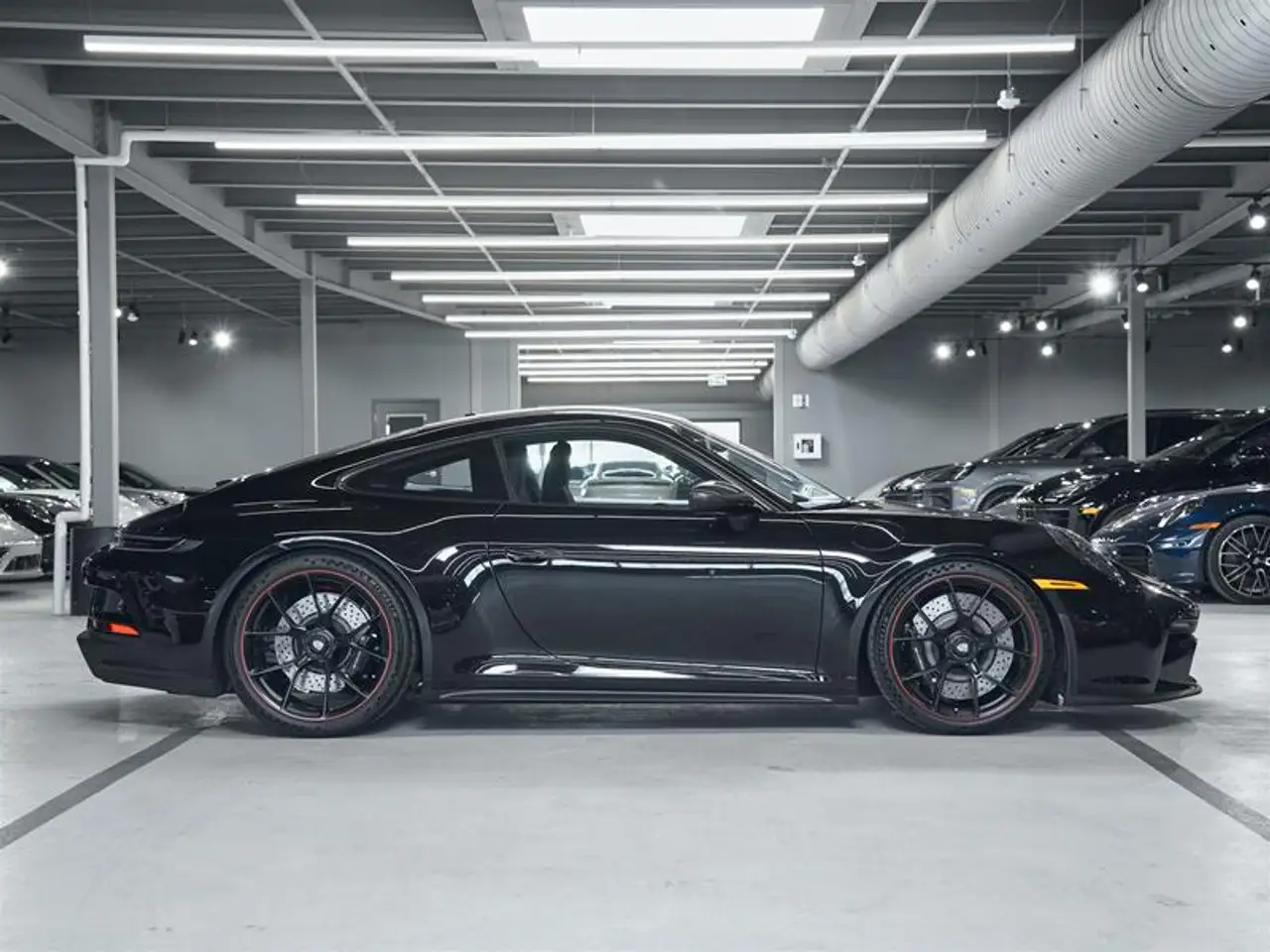 Porsche 911 - Image 5