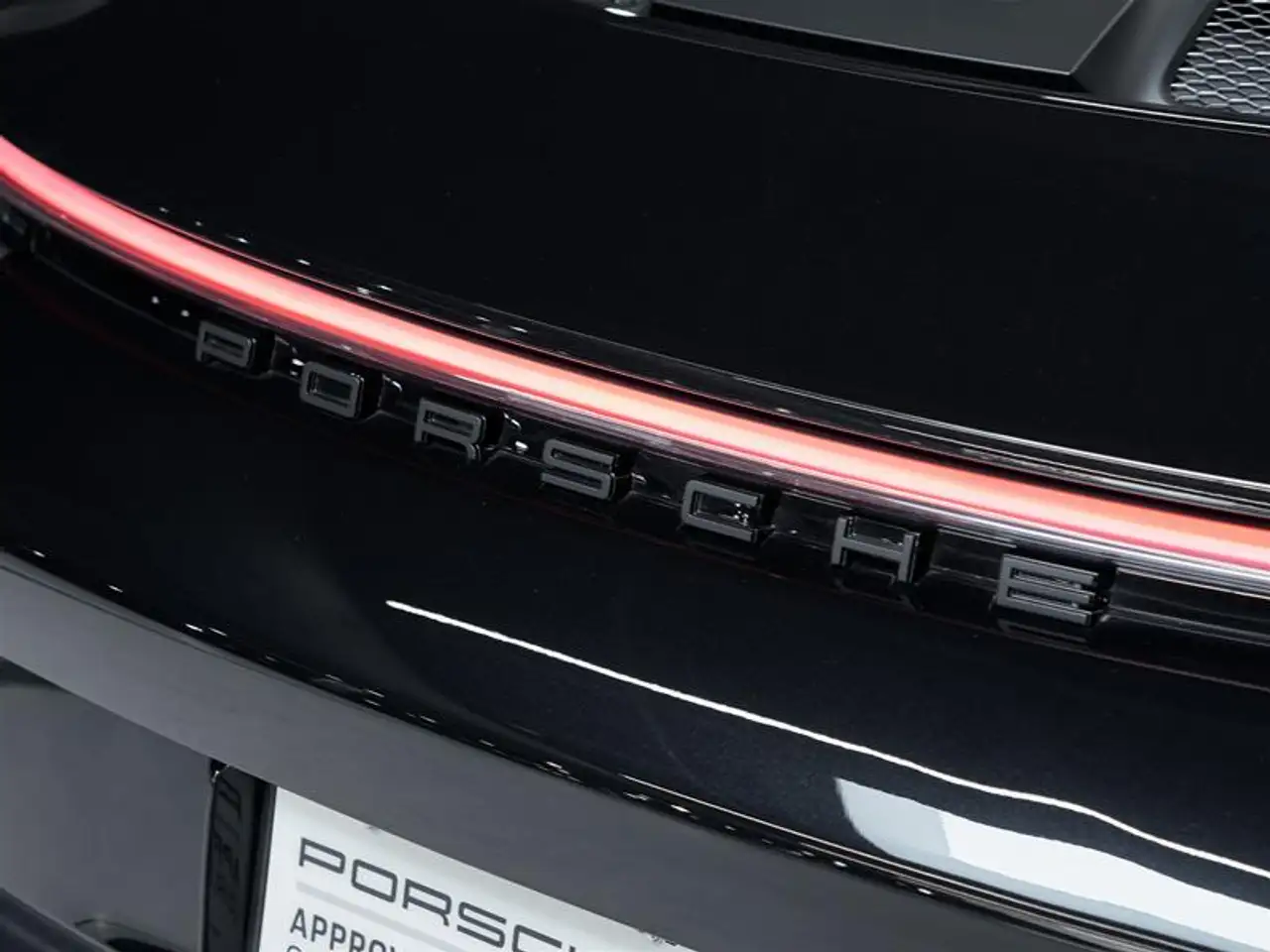Porsche 911 - Image 16