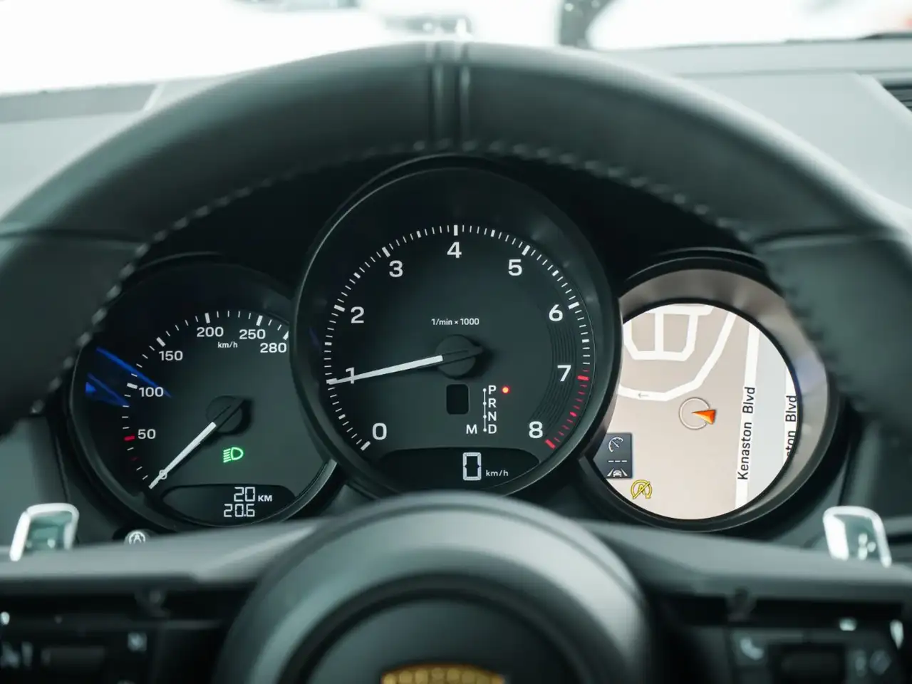 Porsche Macan - Image 23