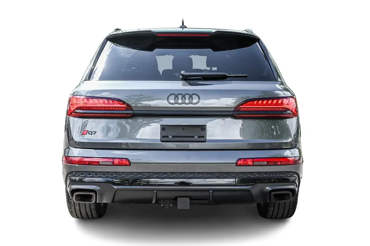 Audi Q7 - Image 8
