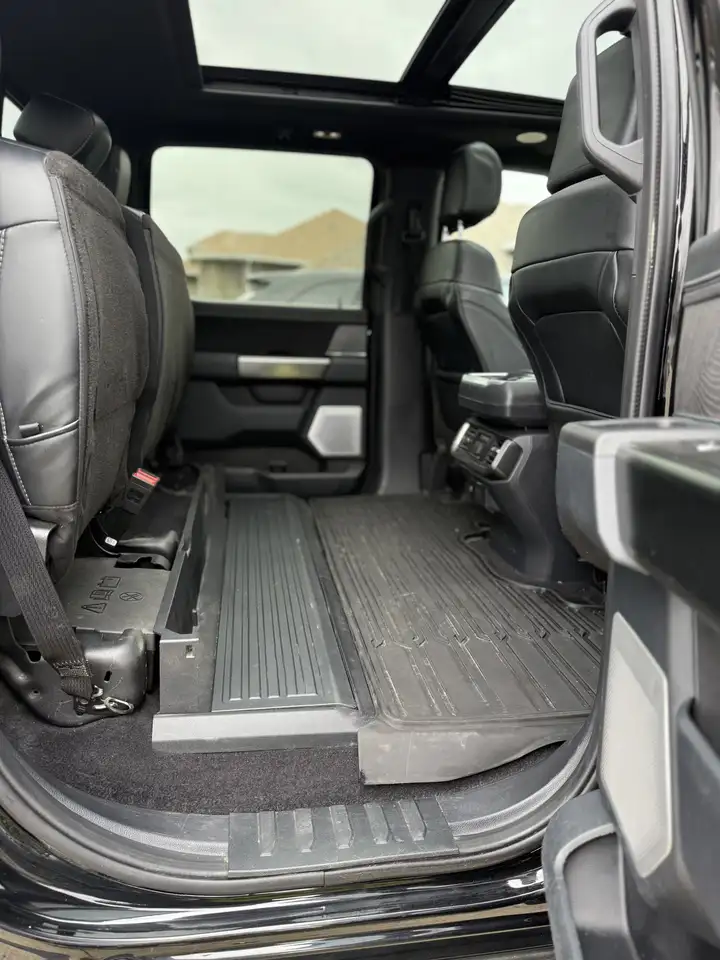 Ford F-150 - Image 9