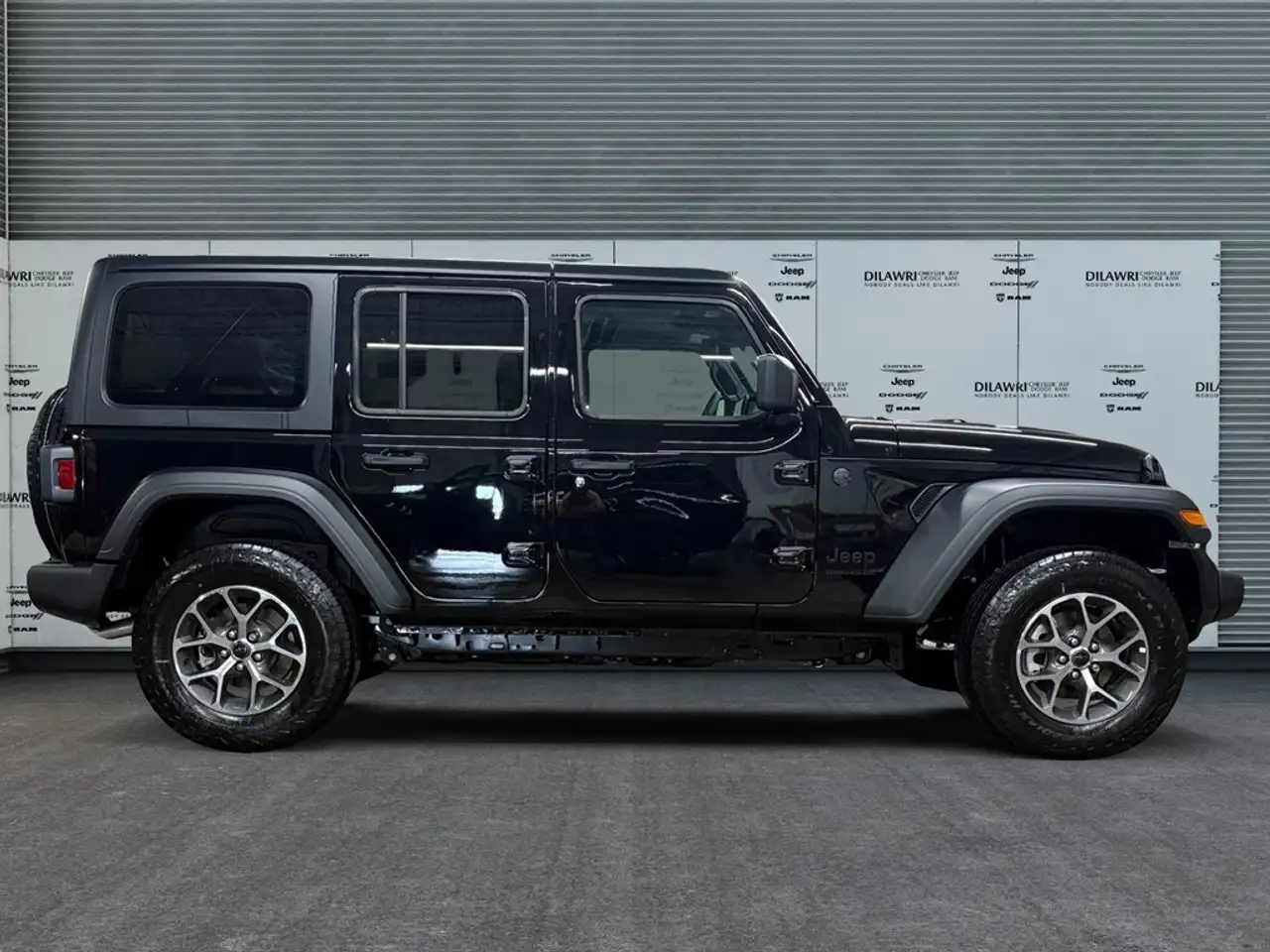 Jeep Wrangler - Image 6
