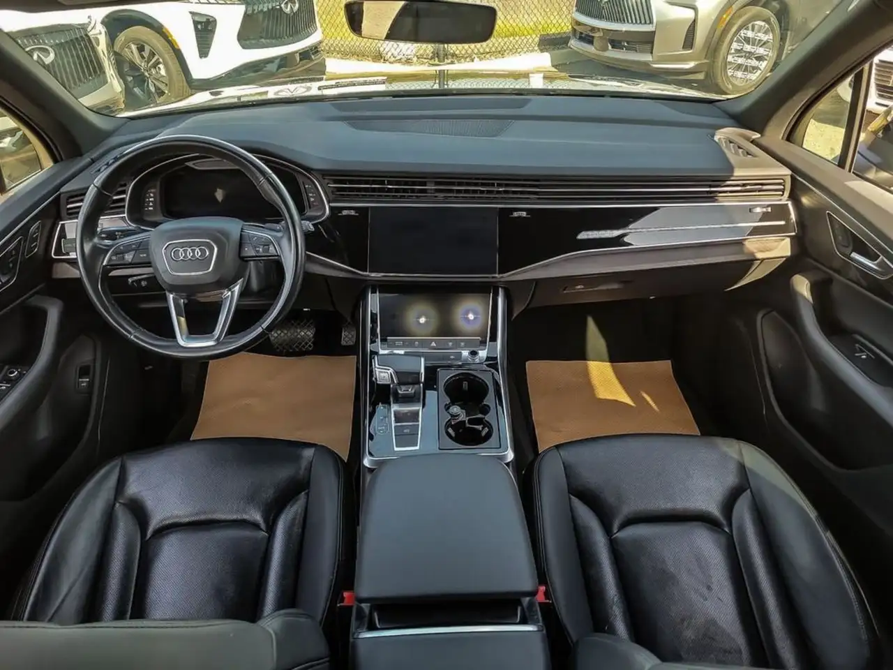 Audi Q7 - Image 22