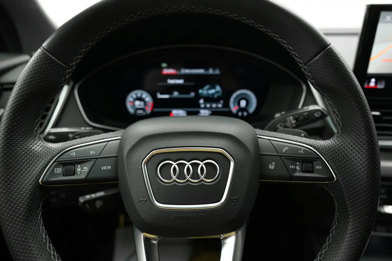 Audi Q5 - Image 21