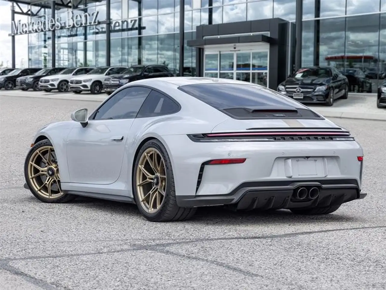 Porsche 911 - Image 9