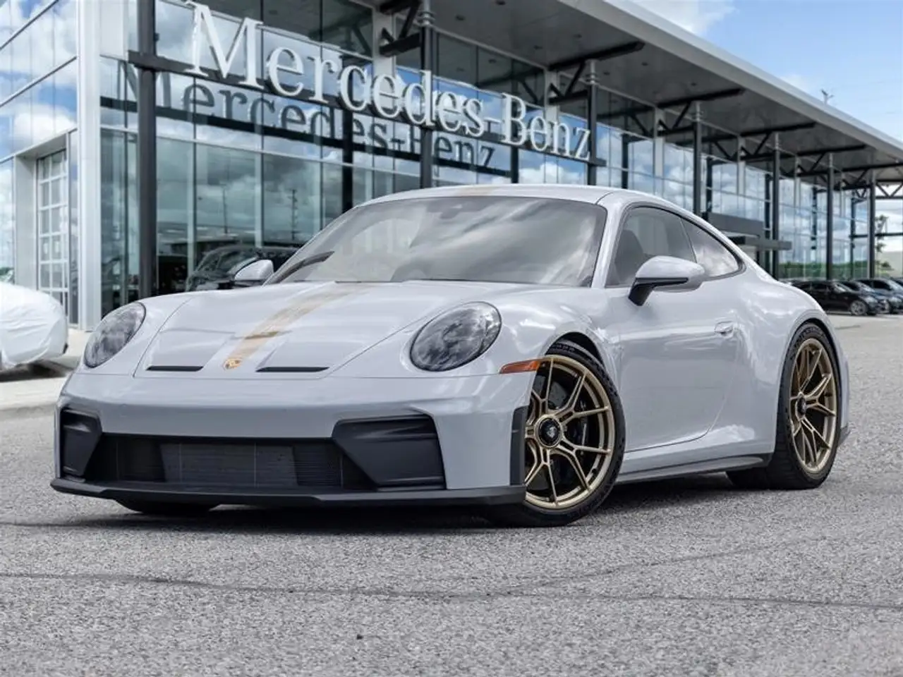 Porsche 911 - Image 1
