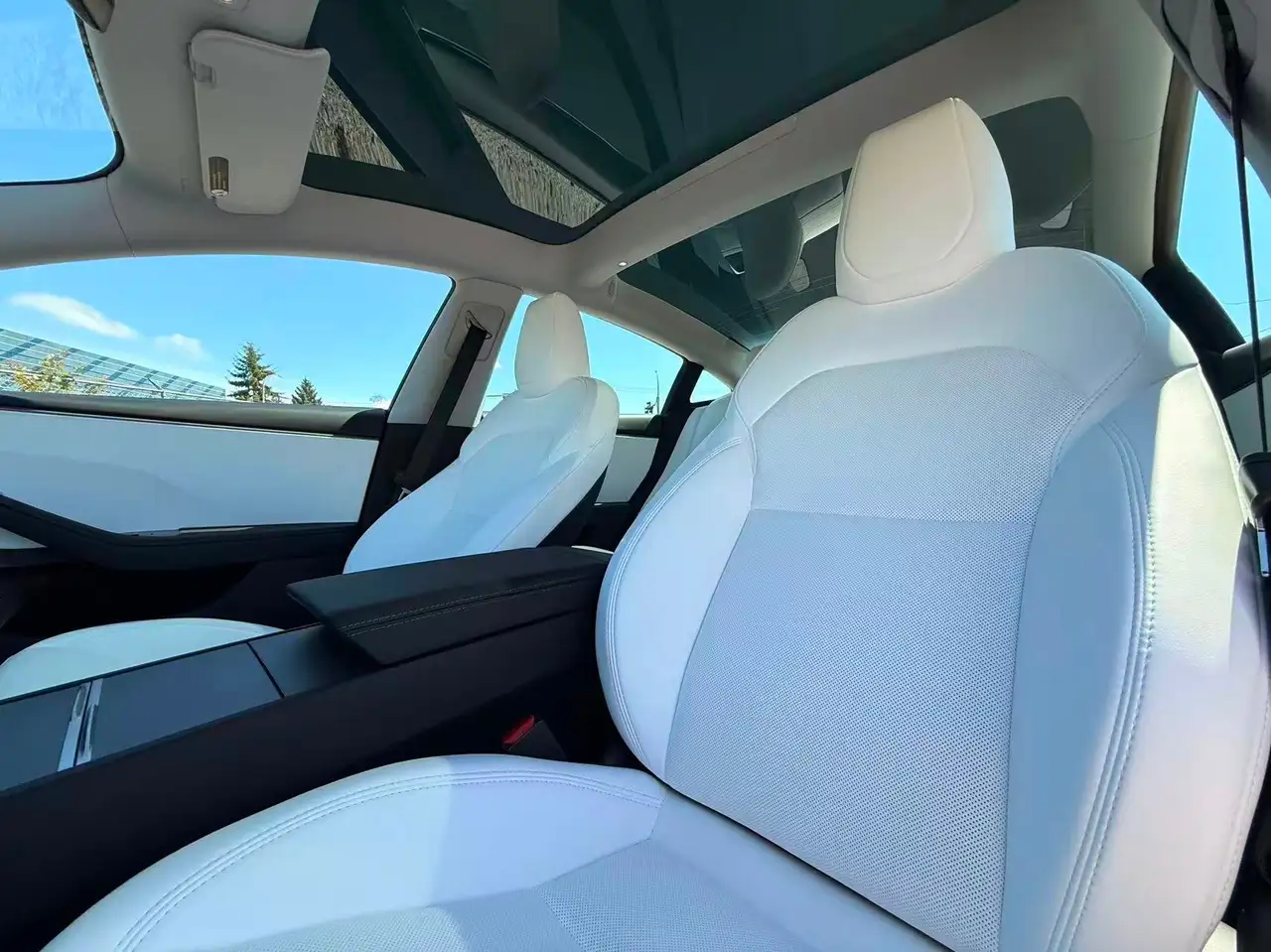 Tesla Model 3 - Image 23