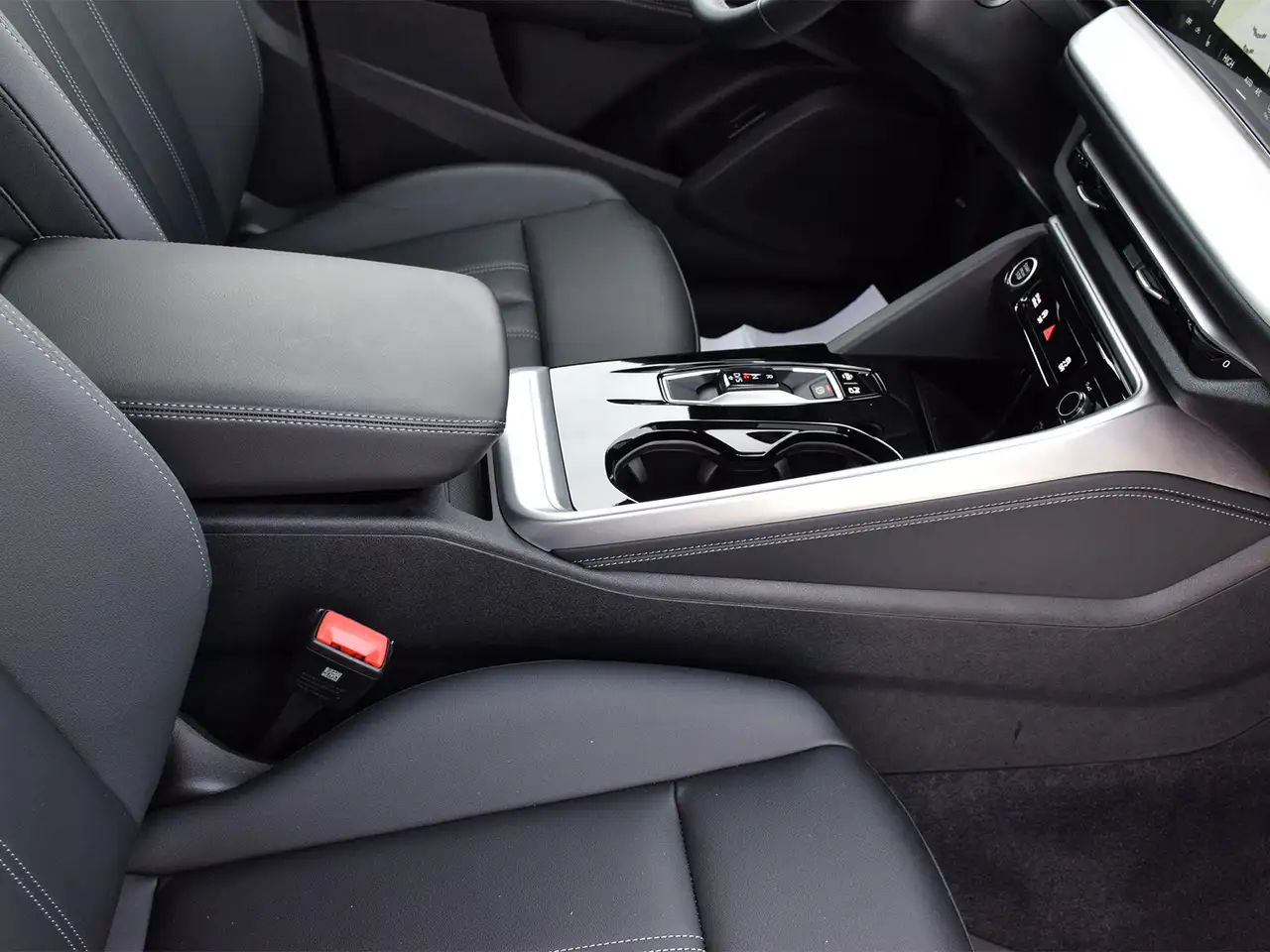 Audi Q5 - Image 27