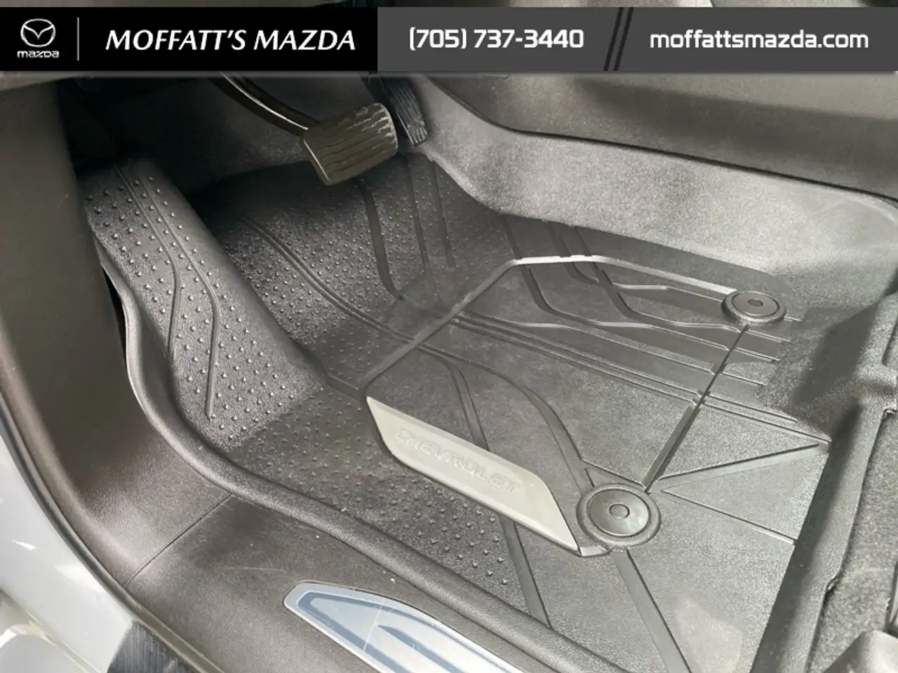 Chevrolet Silverado 1500 - Image 34