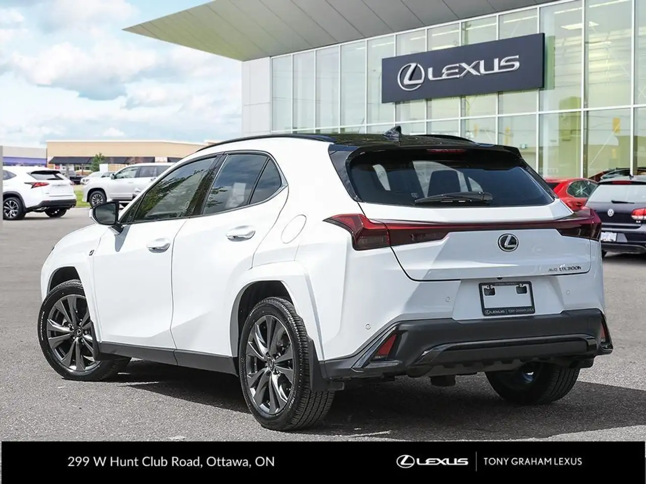 Lexus UX 300h - Image 5