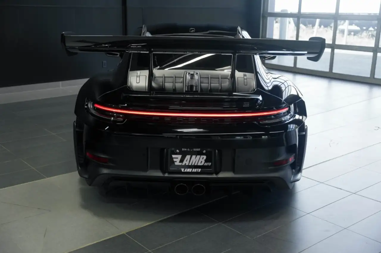 Porsche 911 - Image 27