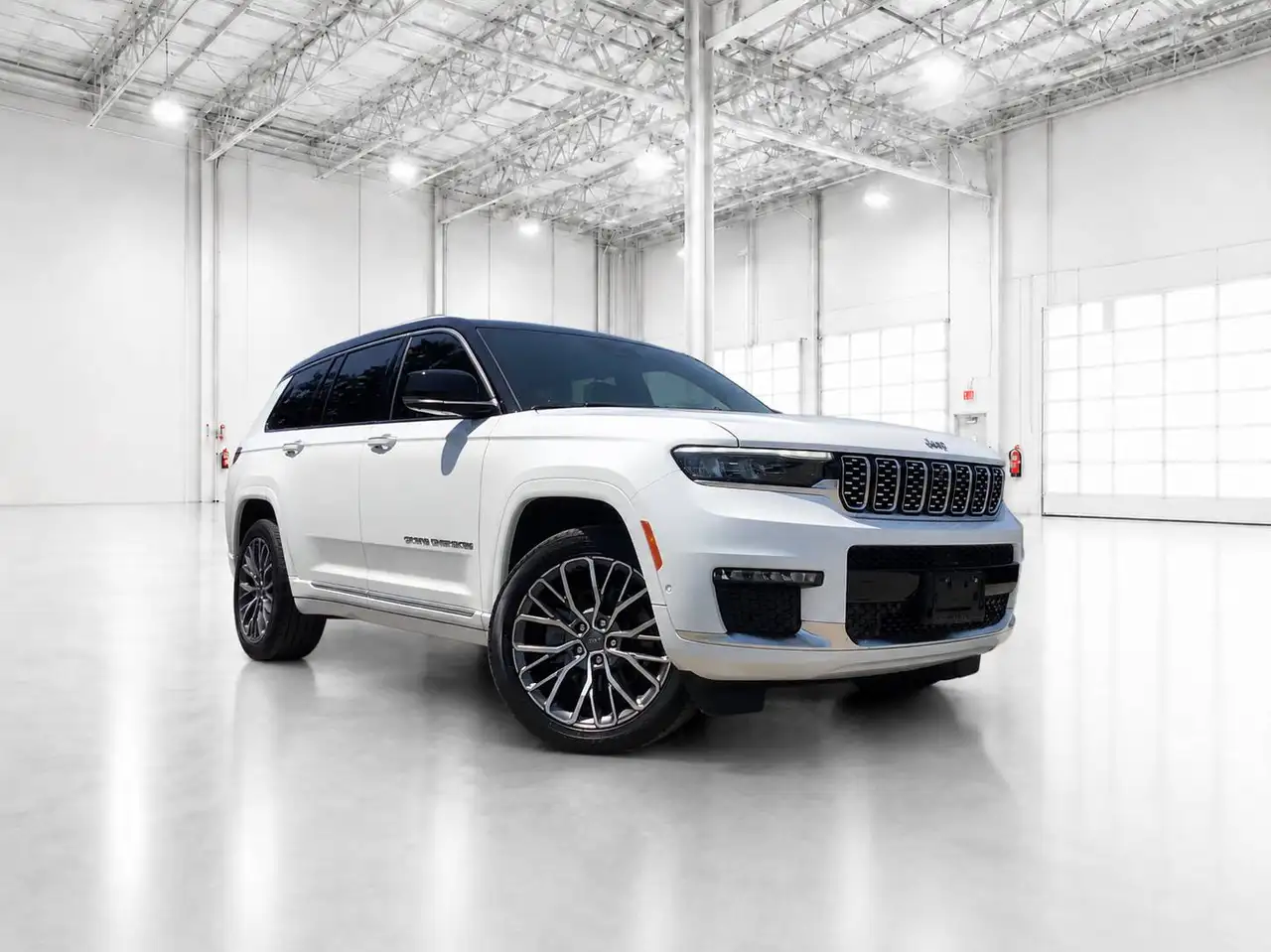 Jeep Grand Cherokee - Image 2