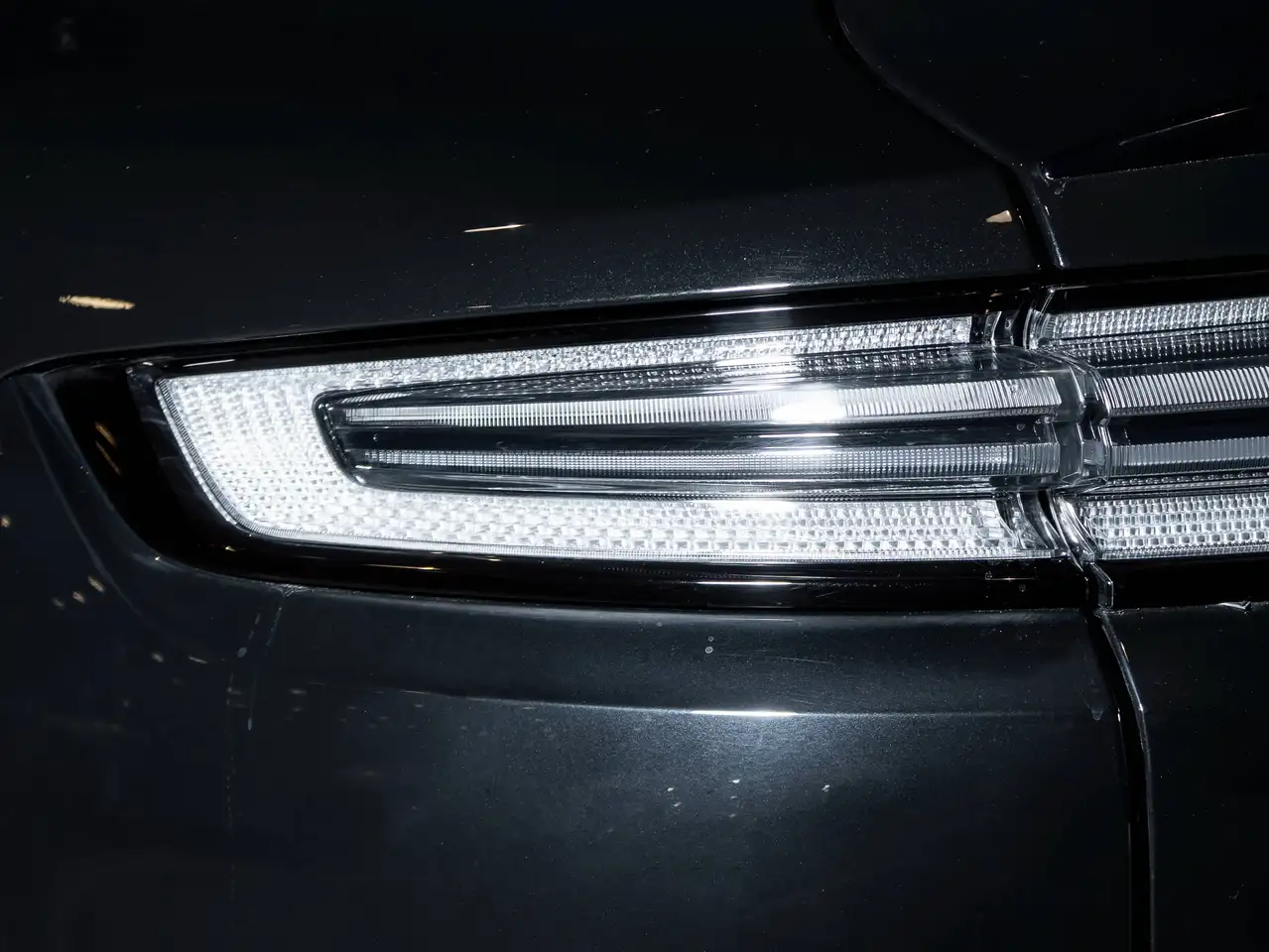 Porsche Cayenne - Image 21