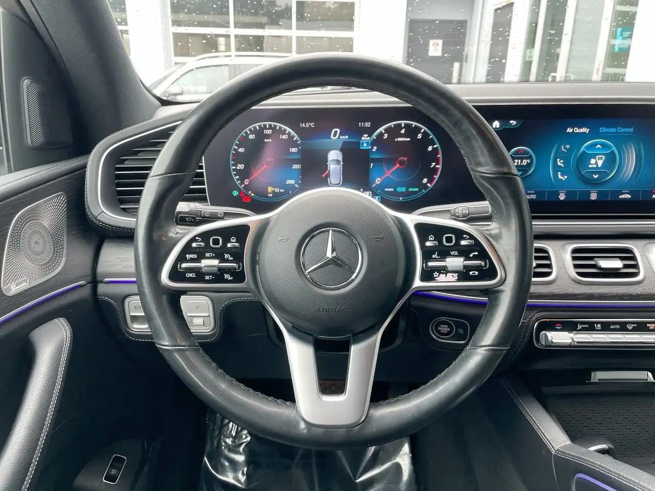 Mercedes-Benz GLE - Image 22