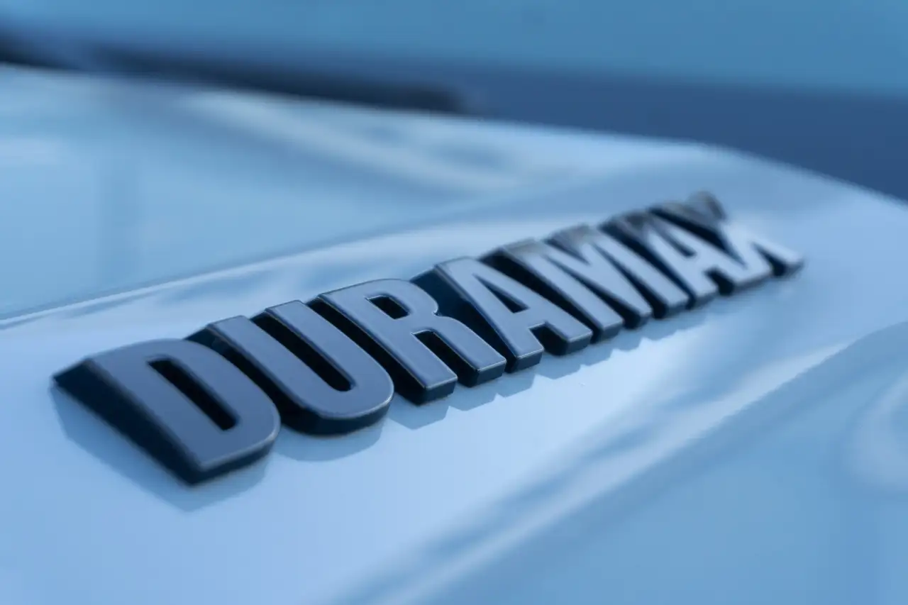 Chevrolet Silverado 1500 - Image 9