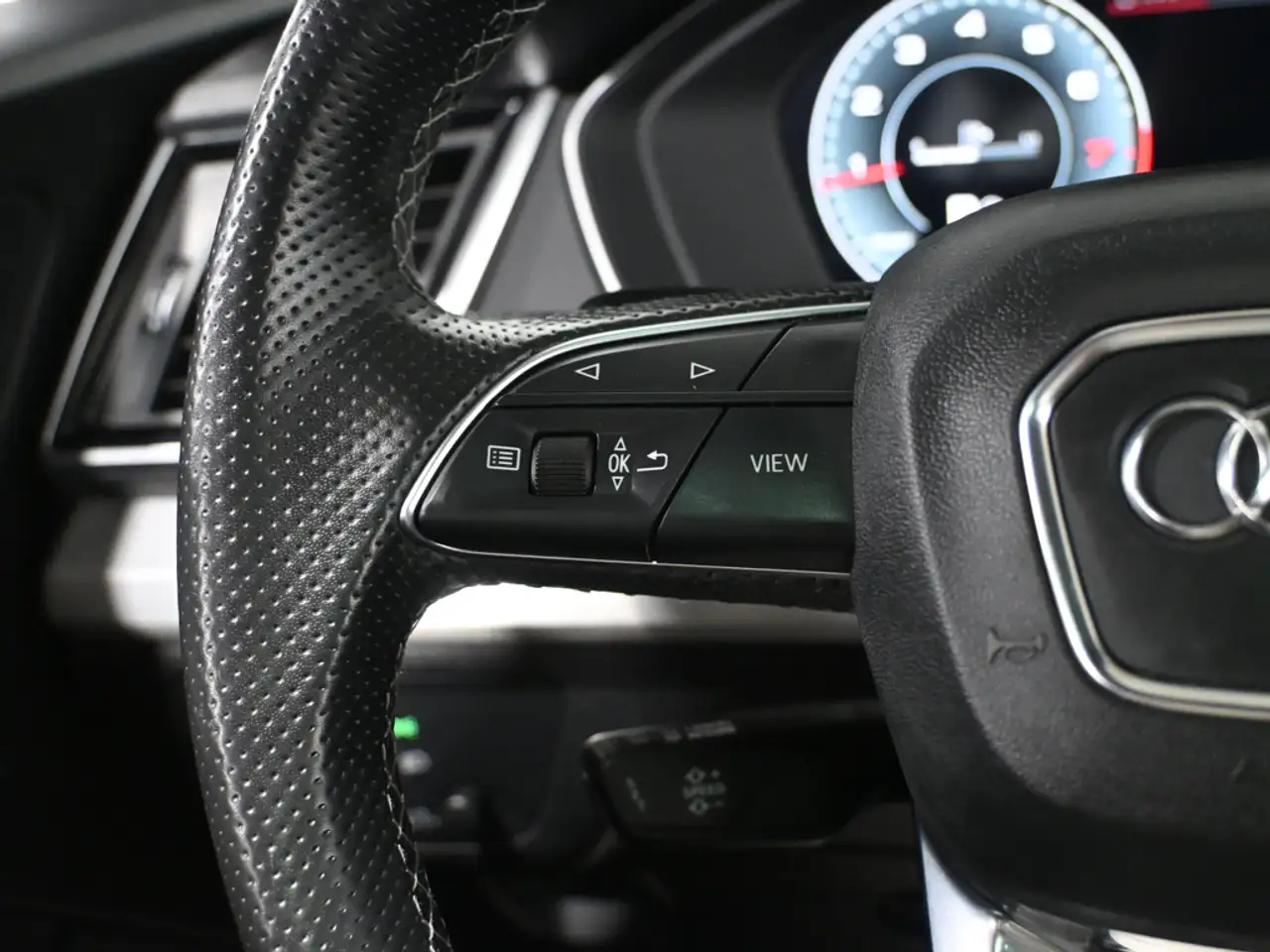 Audi Q5 - Image 14