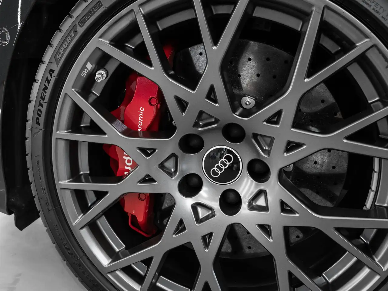 Audi RS3 - Image 28