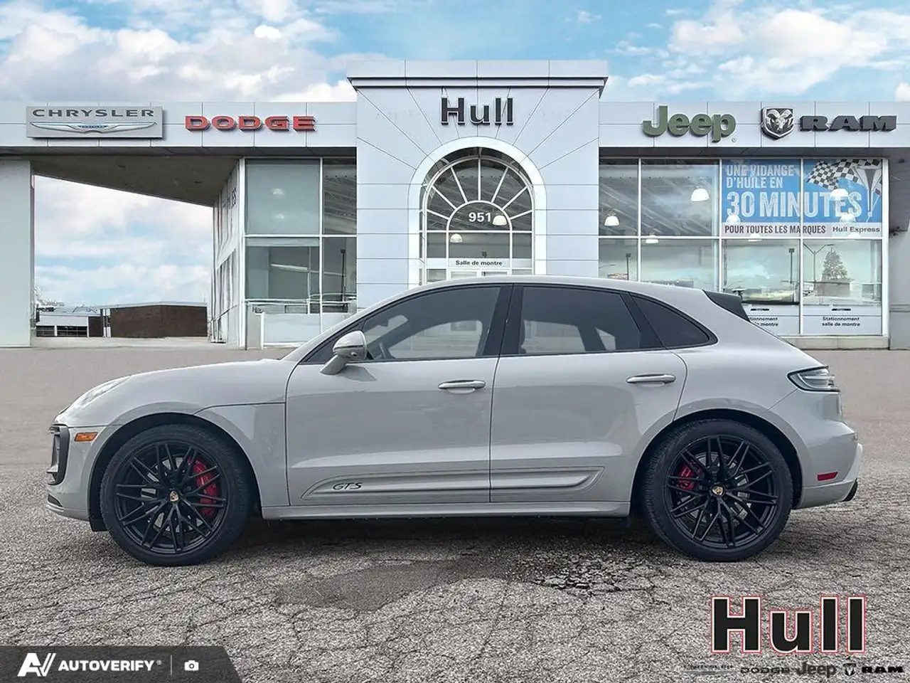 Porsche Macan - Image 3
