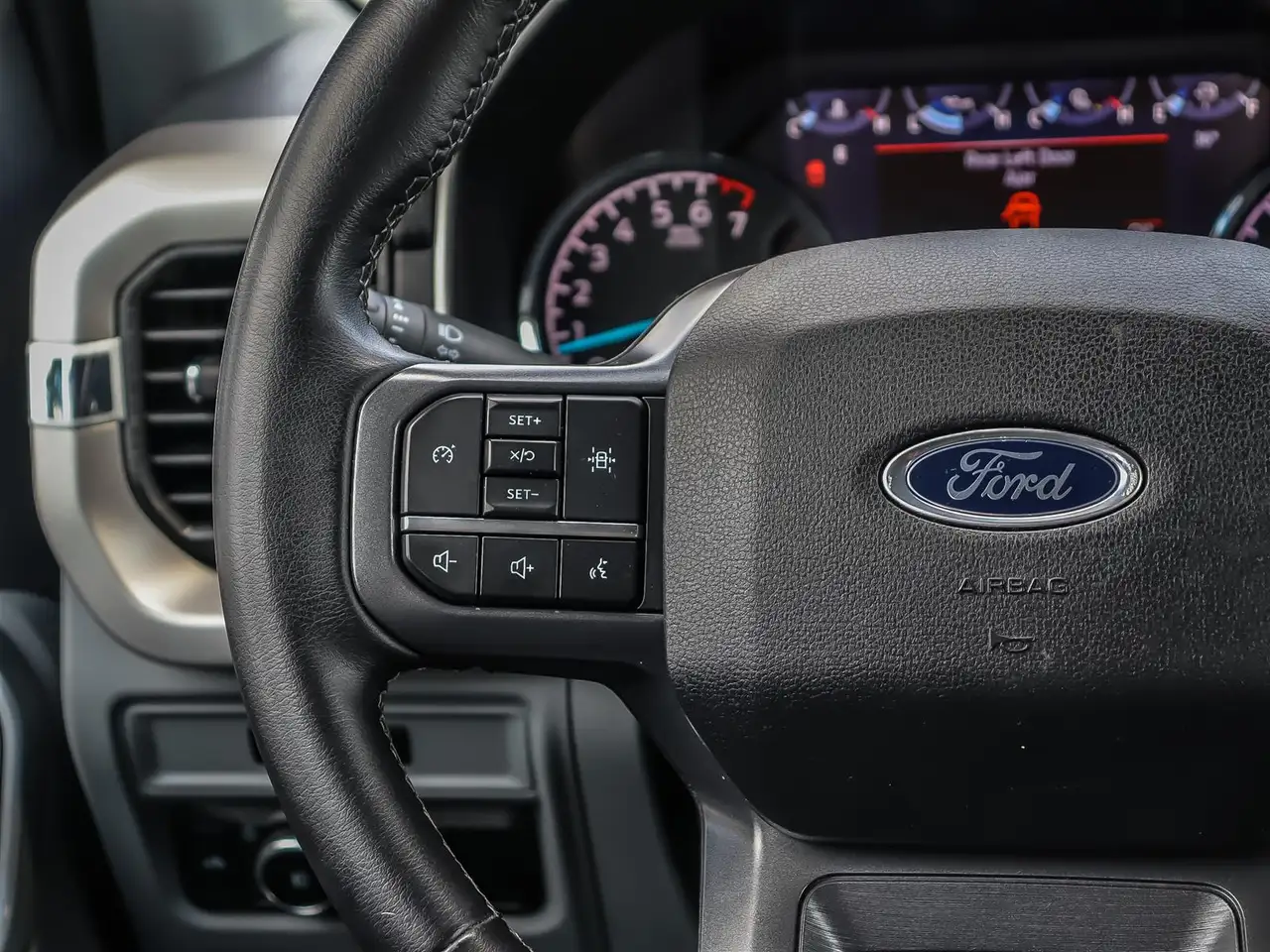 Ford F-150 - Image 16