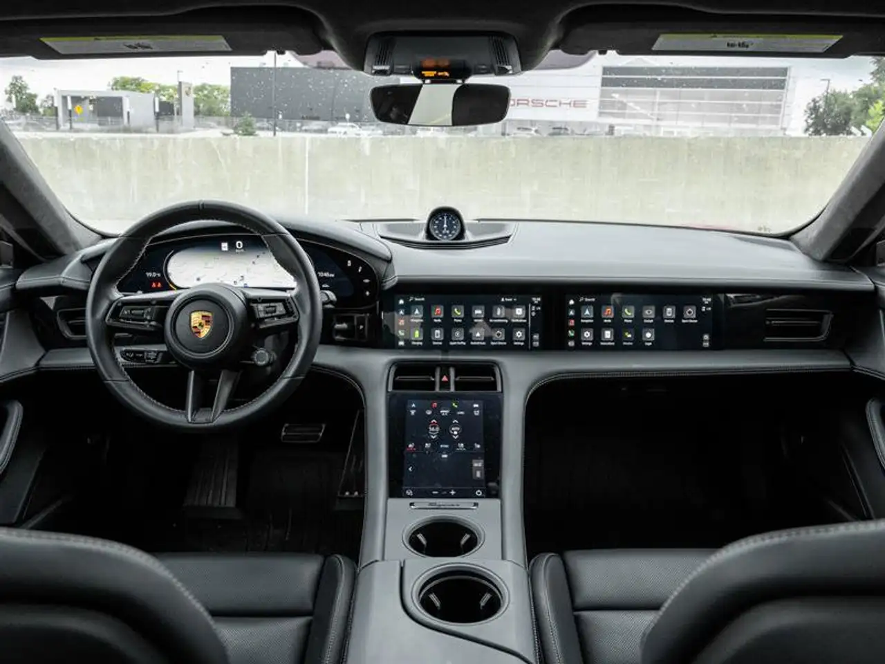 Porsche Taycan - Image 50