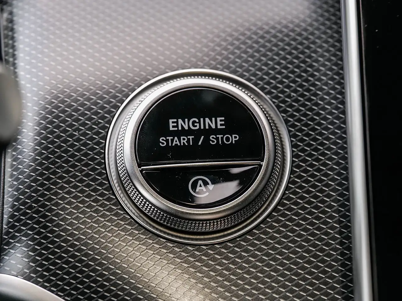 Mercedes-Benz GLC - Image 25
