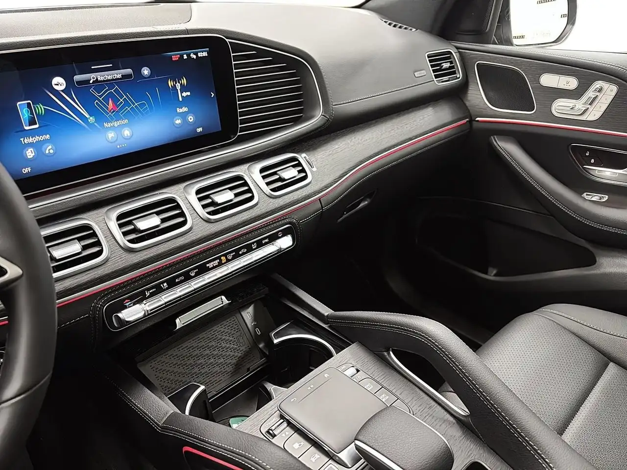 Mercedes-Benz GLE - Image 11