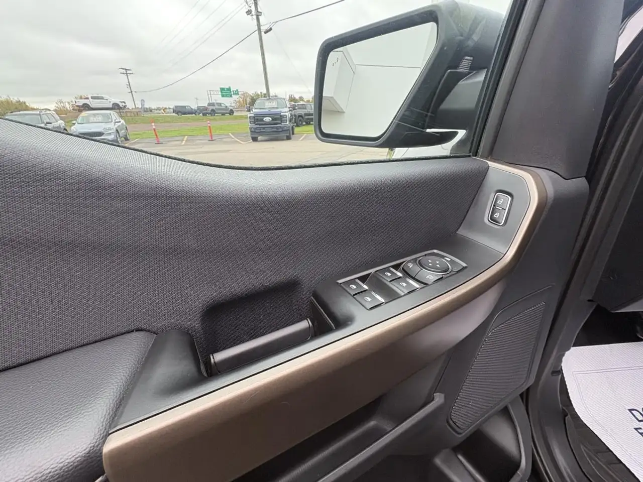 Ford F-150 - Image 13