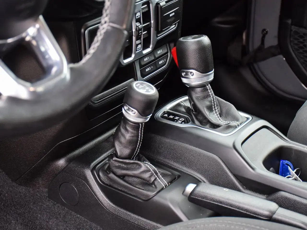 Jeep Wrangler - Image 13