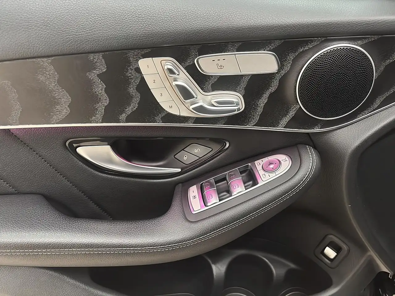 Mercedes-Benz GLC - Image 11