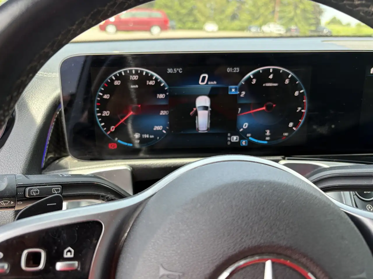 Mercedes-Benz GLB - Image 15
