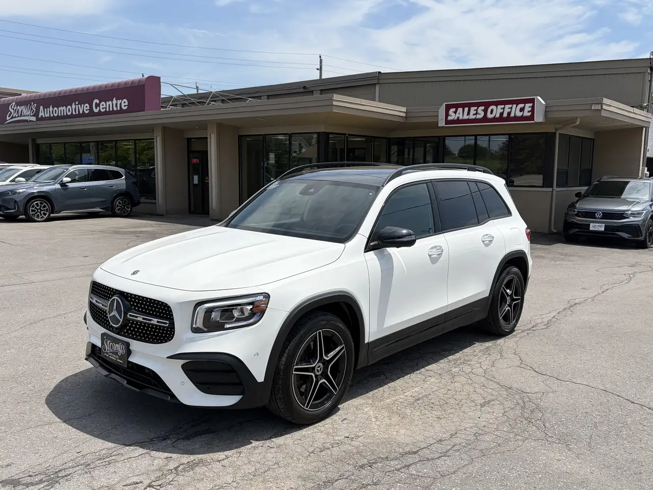 Mercedes-Benz GLB - Image 1