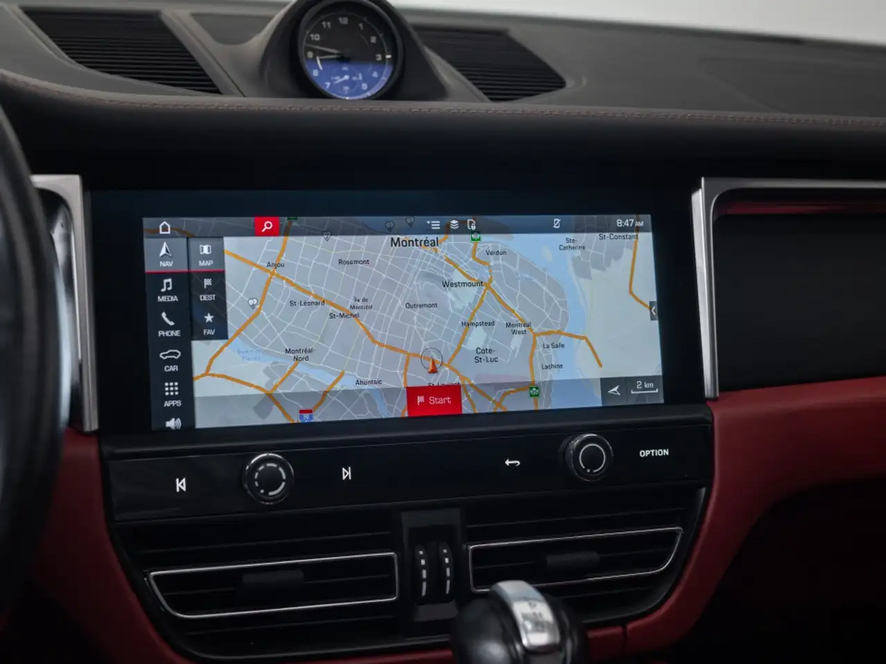 Porsche Macan - Image 29