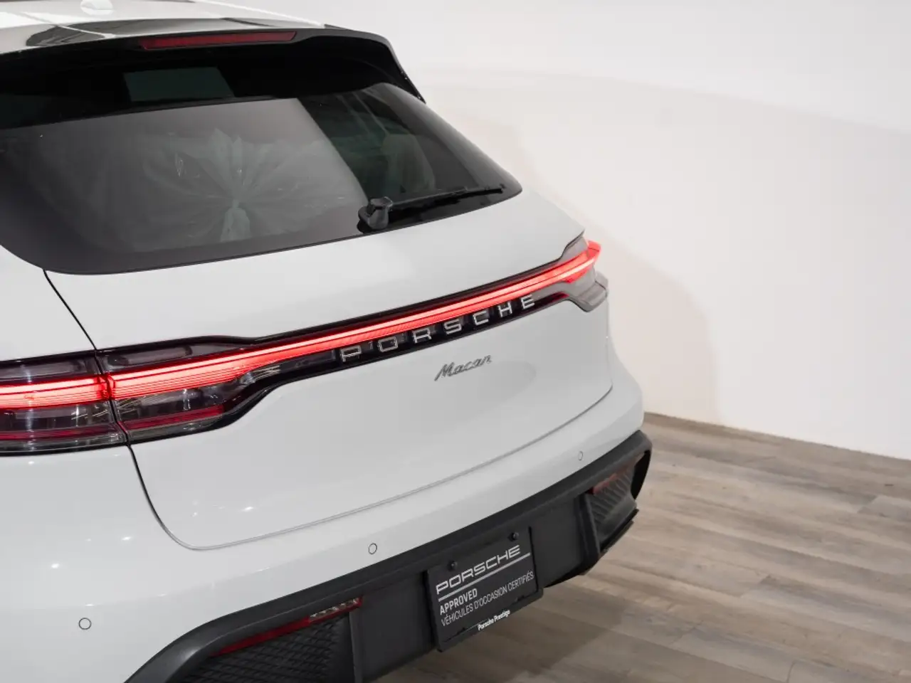 Porsche Macan - Image 10