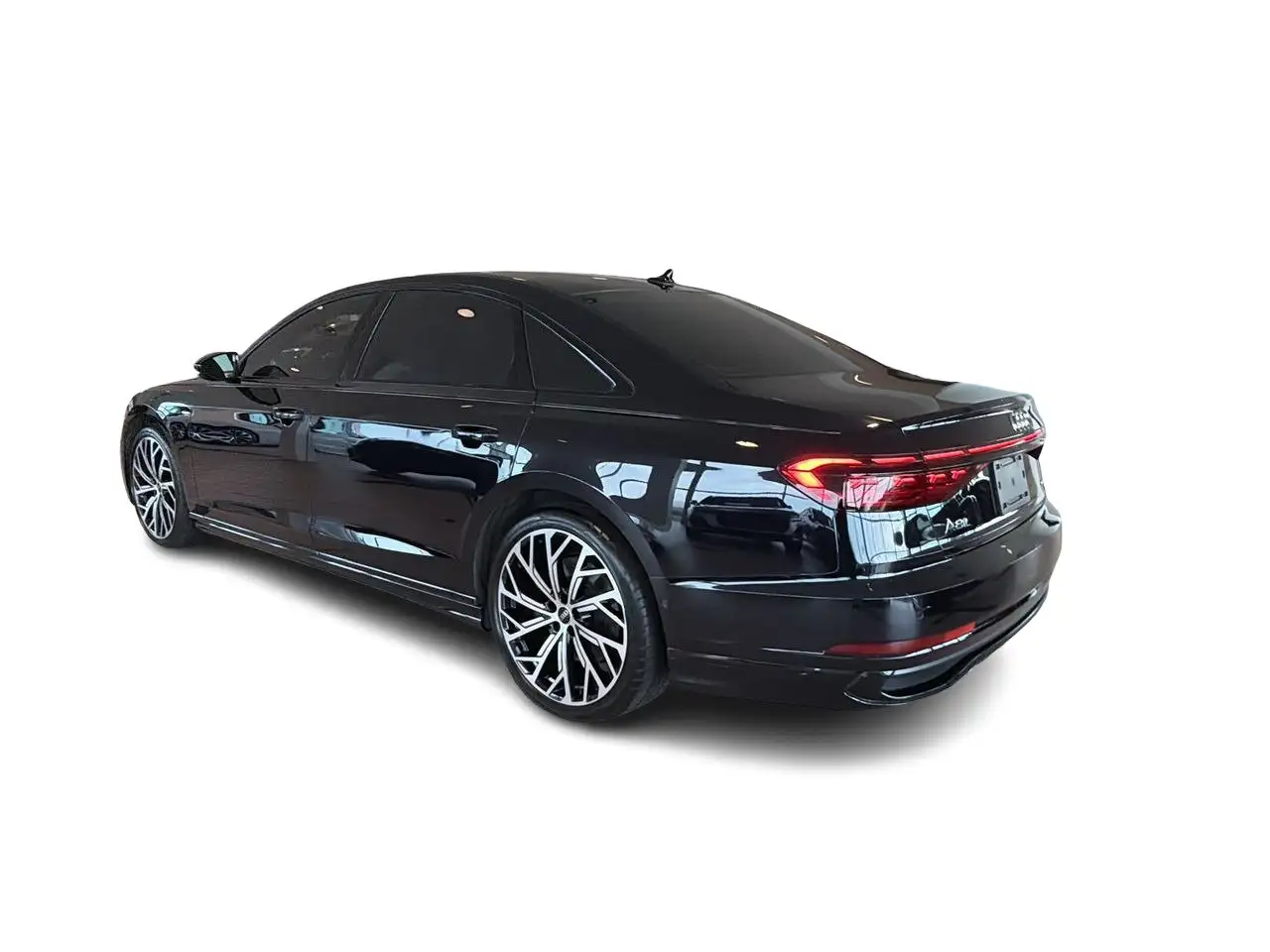 Audi A8 - Image 10