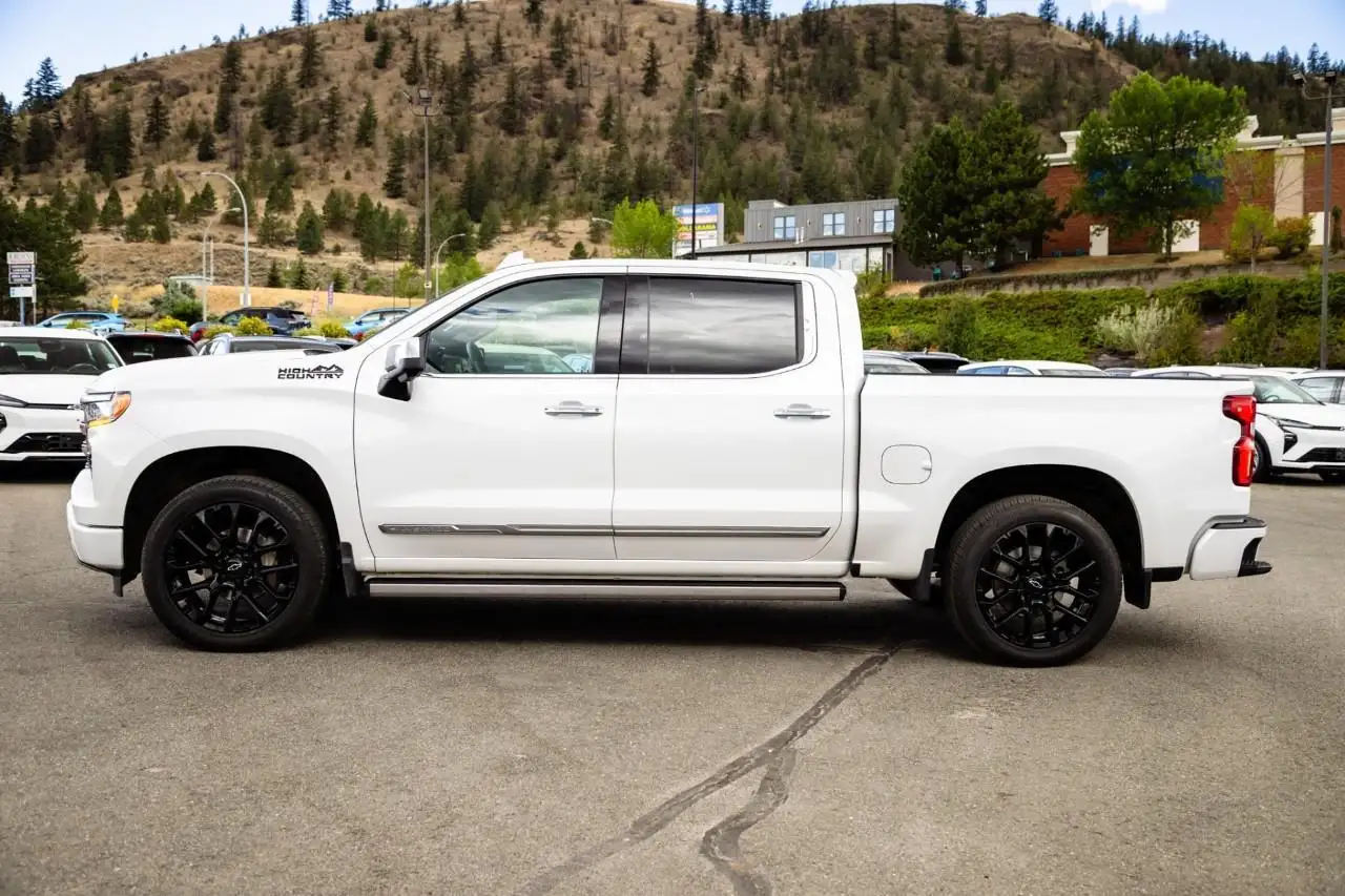 Chevrolet Silverado 1500 - Image 6