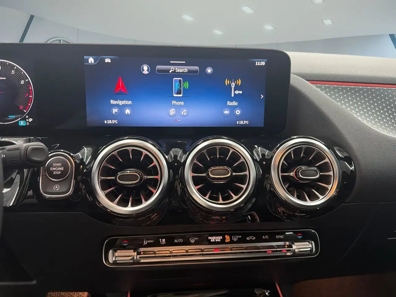 Mercedes-Benz GLA - Image 14
