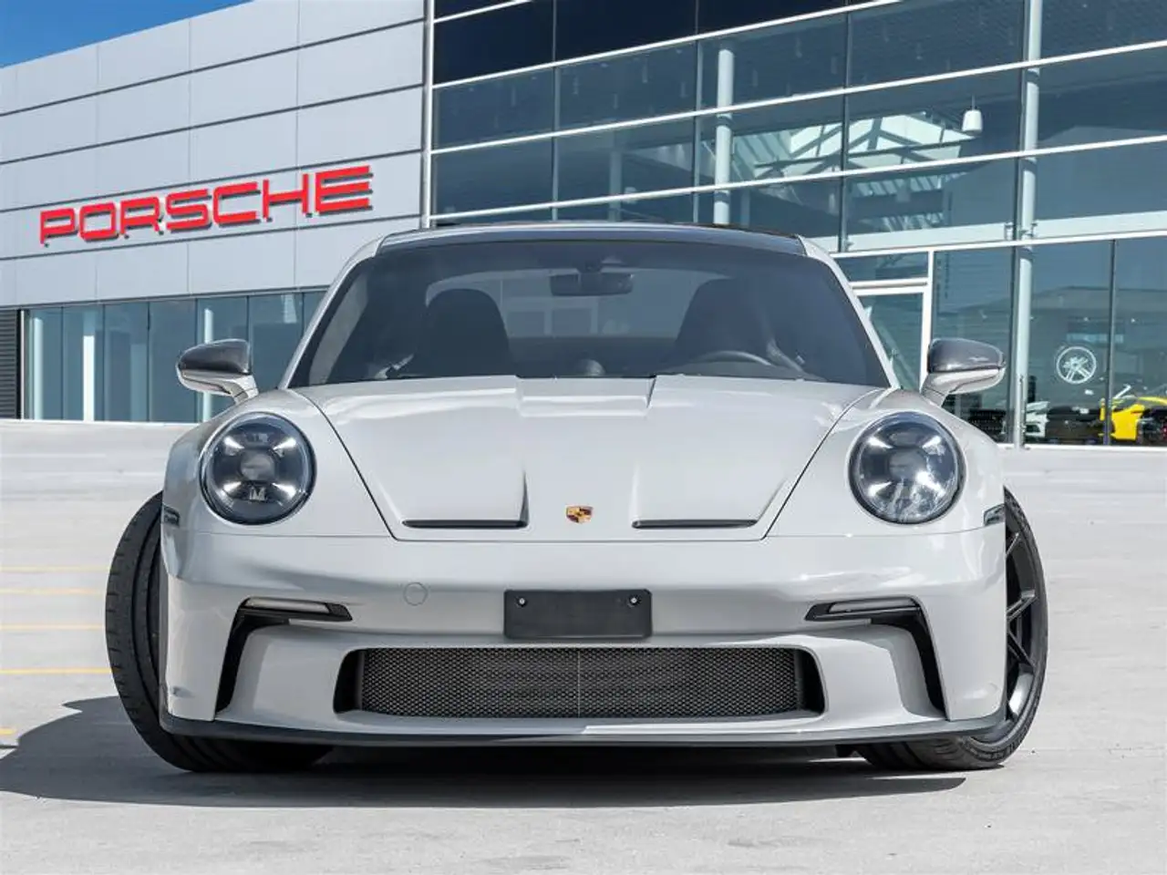 Porsche 911 - Image 2