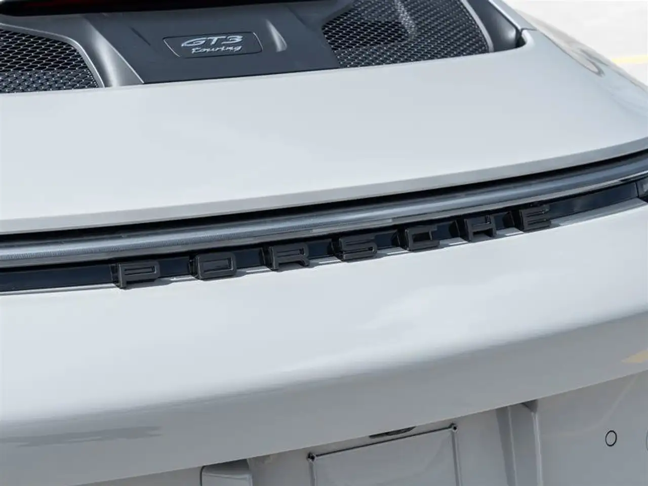 Porsche 911 - Image 10