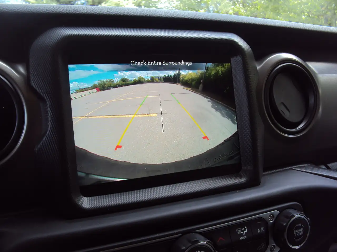 Jeep Wrangler - Image 20