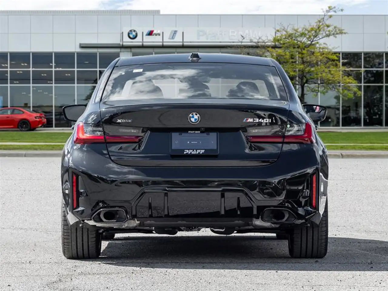 BMW 3 Series - Image 11